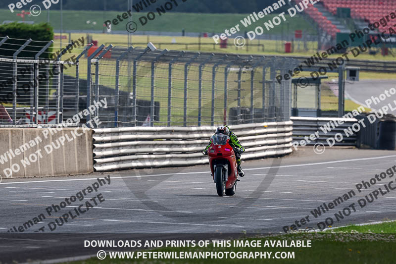 enduro digital images;event digital images;eventdigitalimages;no limits trackdays;peter wileman photography;racing digital images;snetterton;snetterton no limits trackday;snetterton photographs;snetterton trackday photographs;trackday digital images;trackday photos